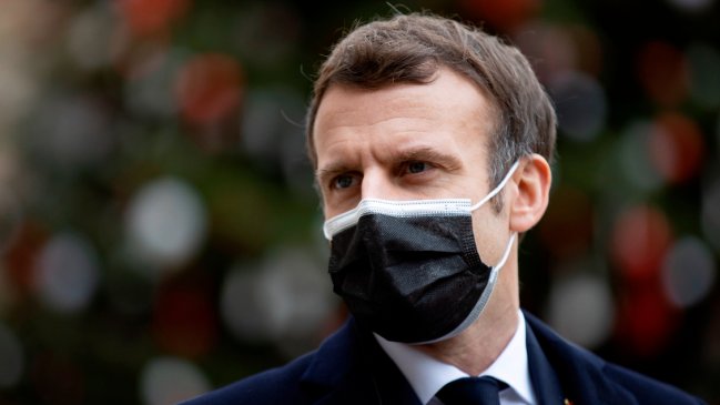 En medio de la segunda ola en Europa, Macron dio positivo por coronavirus
