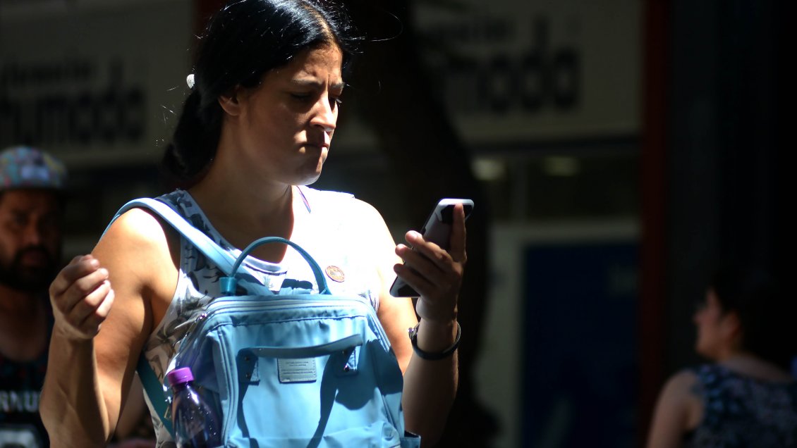 Las Condes y San Bernardo: Estudio reveló las comunas con mejor y peor cobertura móvil de la RM