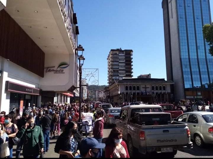 Por Navidad, suspenden tránsito vehicular en calles del centro de Temuco