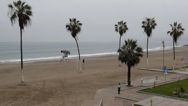Covid-19: Perú cierra playas, incrementa toque de queda y disminuye aforo a comercios