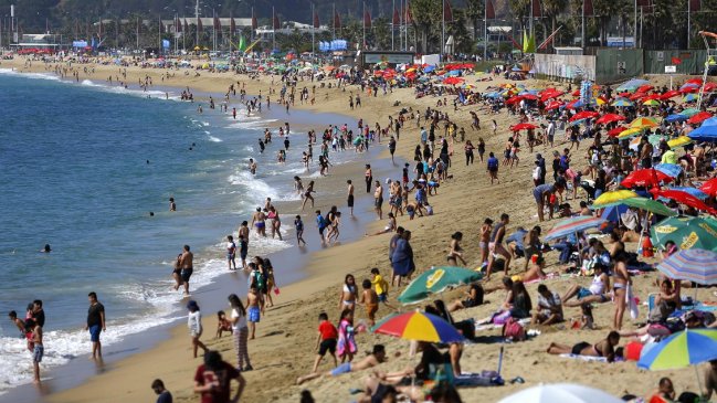 Sólo uno de cada cinco chilenos saldrá de vacaciones este verano