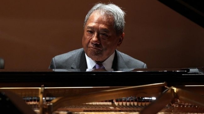 Medios mexicanos informan que Armando Manzanero fue intubado por Covid-19