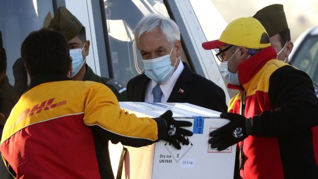 Presidente Piñera: Vacunación se iniciará hoy en tres hospitales de Santiago