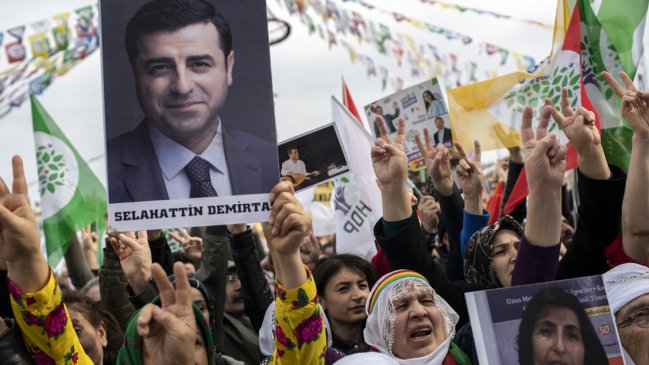 Turquía mantiene preso a un líder político, pese a veredicto del Tribunal Europeo de DDHH