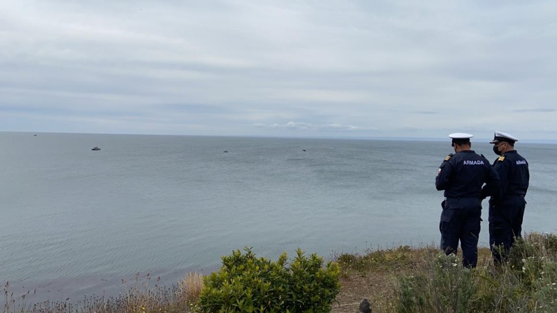 Continúa búsqueda de militar que cayó al Estrecho de Magallanes