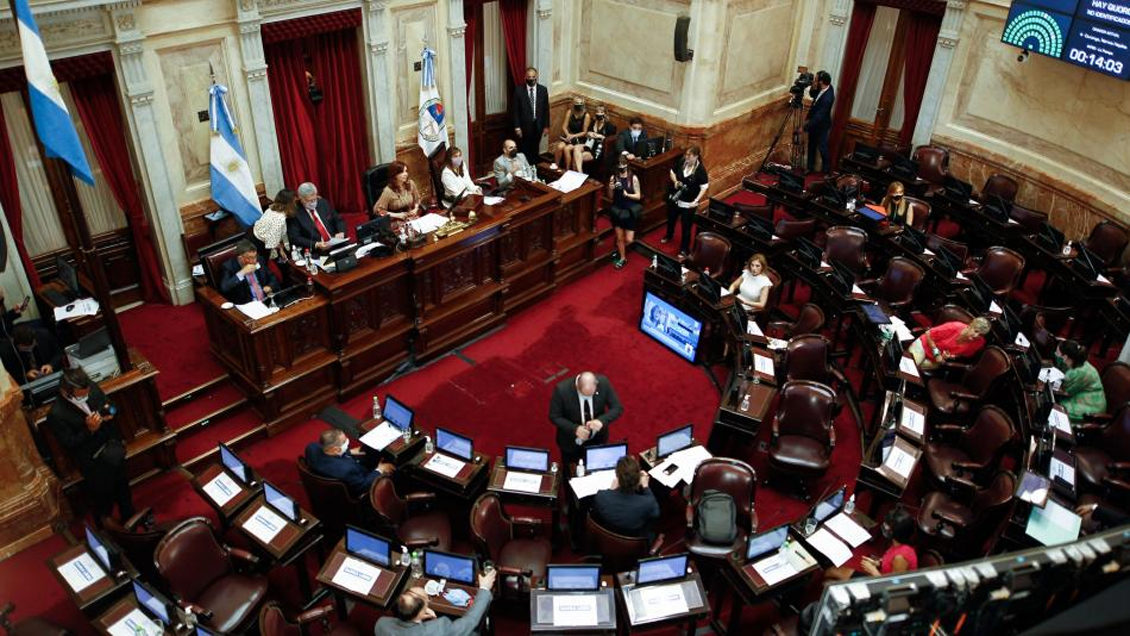 Sigue el debate sobre la legalización del aborto en el Senado de Argentina