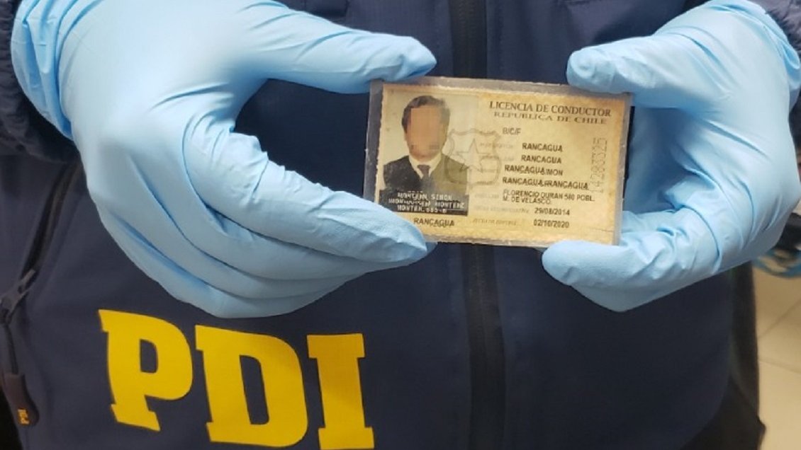 Siete personas son investigadas por emitir licencias de conducir falsas en Cauquenes