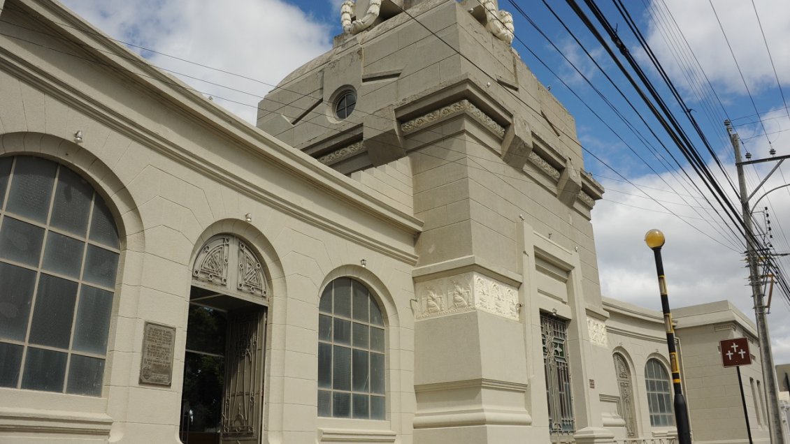Cementerio Municipal de Punta Arenas abrirá sus puertas durante los domingos