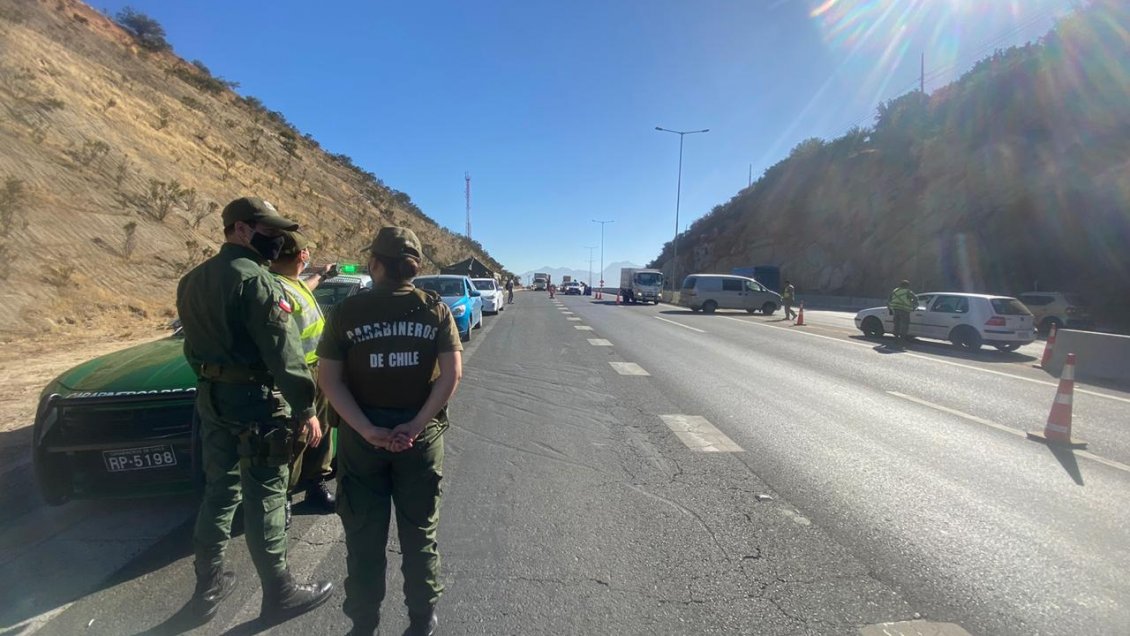 Conductores evadieron controles sanitarios huyendo contra el tránsito en Villa Alemana