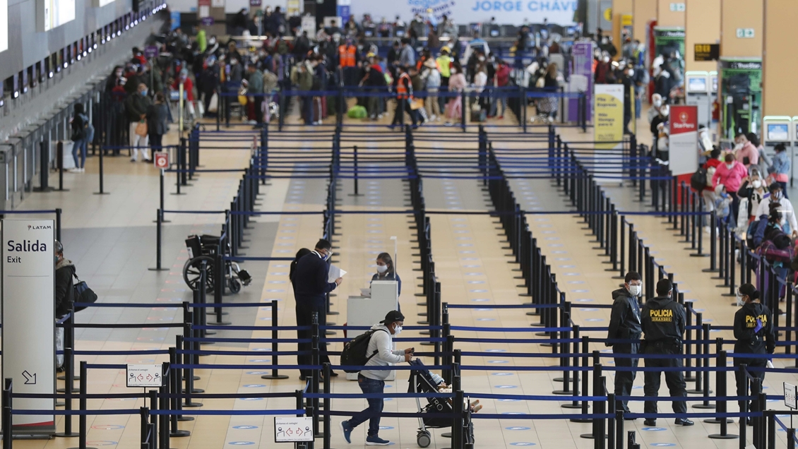 Perú impone cuarentena obligatoria de 14 días a quienes ingresen al país