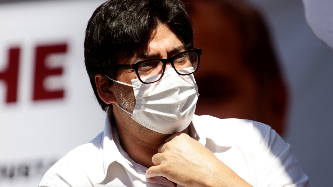 Jadue se abre a primarias con Narváez: No hay que mirar en menos la señal que da Bachelet