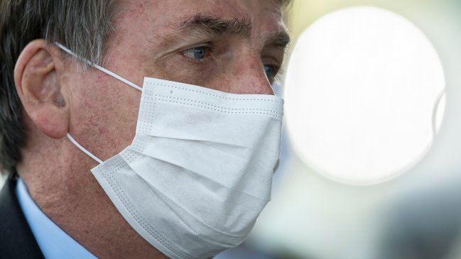 Bolsonaro dice que Brasil está quebrado y que él no puede hacer nada