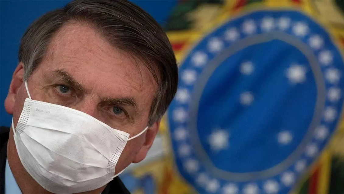 Brasil, sin fecha de vacunación contra el Covid por atraso de farmacéuticas y por sus errores