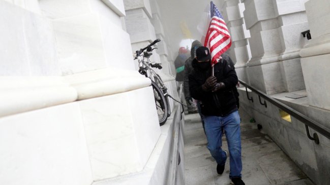 Desde Cardi B a Mark Ruffalo: Celebridades reaccionan ante el asalto al Capitolio