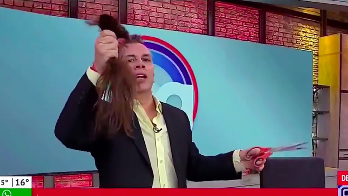 Mega planea nuevo programa de farándula con José Miguel Viñuela