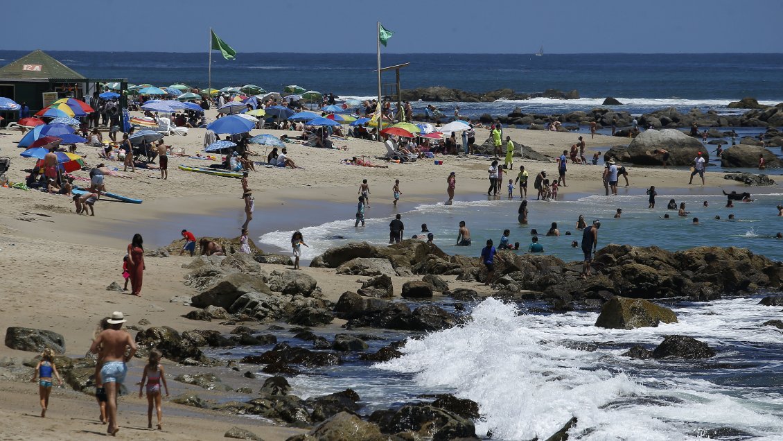 Mujer de 61 años murió ahogada en playa de Algarrobo
