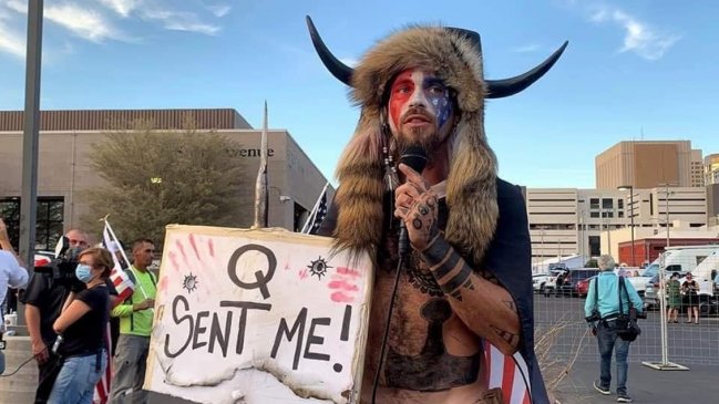 Twitter borró 70.000 cuentas ligadas al movimiento pro-Trump QAnon