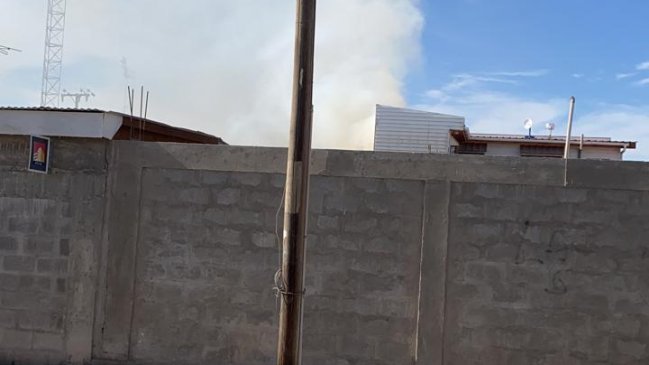 Incendio destruyó una casa en Pozo Almonte