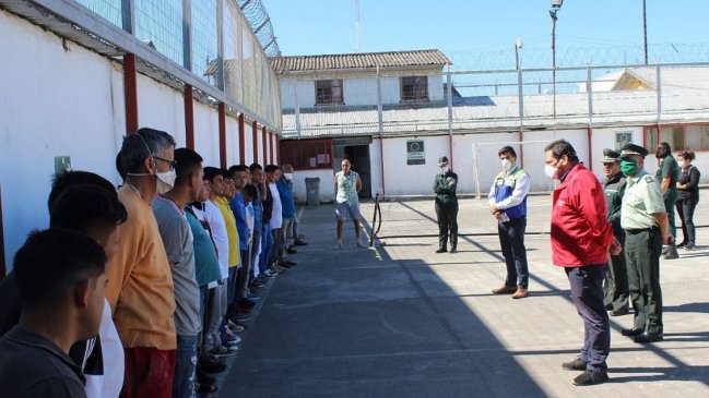 Brote en la Cárcel de Curicó: Suben a 119 los infectados Covid