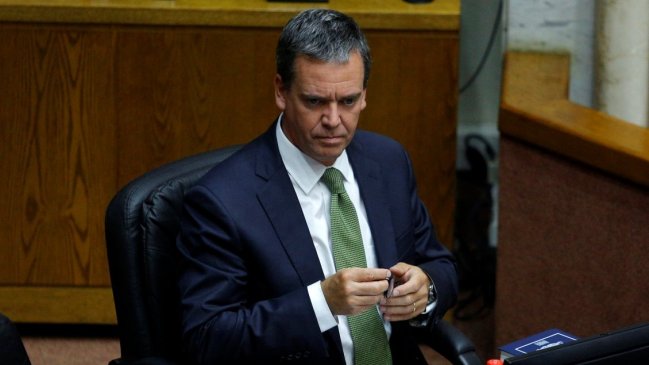 Harboe no descarta un nuevo estallido social: Los partidos no estuvieron a la altura