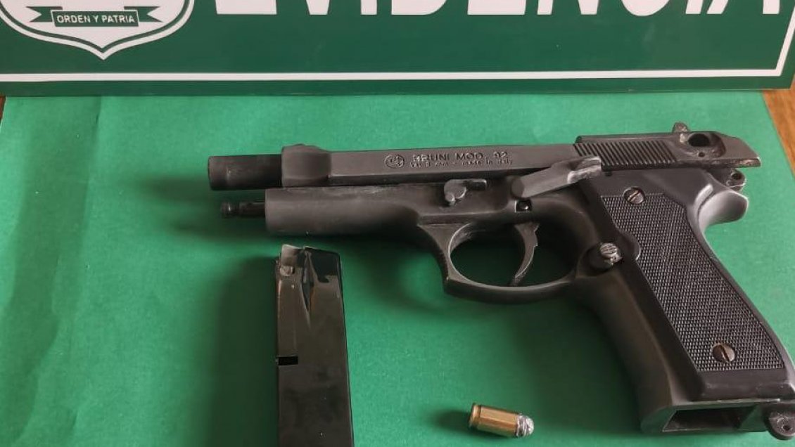 Joven fue detenido tras encontrar arsenal en su casa de Viña del Mar