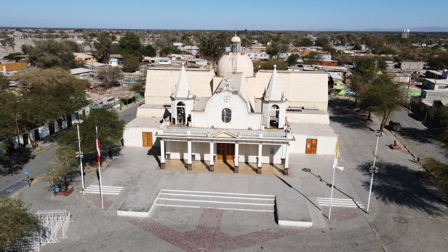 Santuario de La Tirana vuelve a cerrar sus puertas tras retroceso sanitario