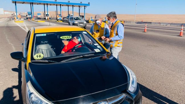Tarapacá: Refuerzan controles a locomoción colectiva que traslade pasajeros al Tamarugal