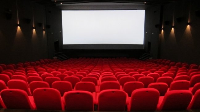 Ministerio de las Culturas informó la reapertura de cines y teatros en fase 3