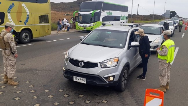 Como un “saludo a la bandera” catalogan toma de PCR en aduana sanitaria de Pichidangui