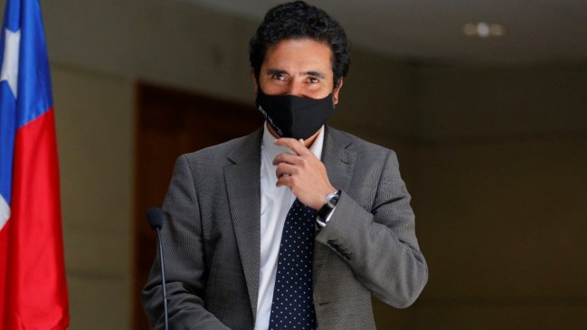 Oficialismo dice que salida de Briones no afectaría el desempeño del Gobierno