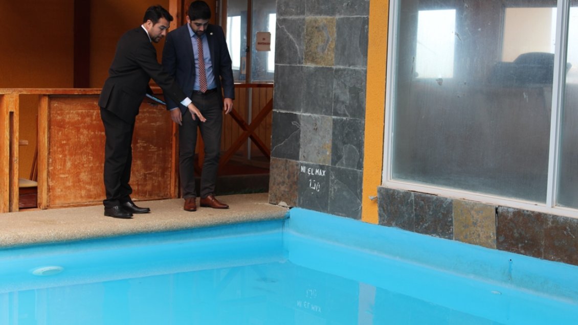 Menor de dos años falleció tras caer a una piscina en Molina