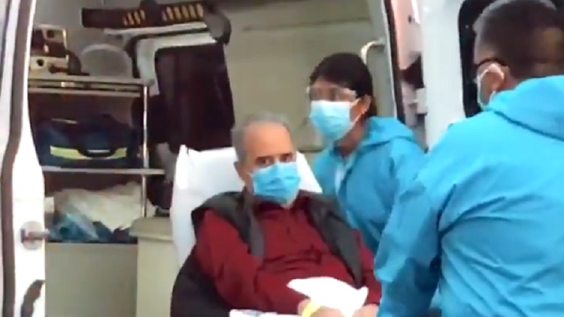 El emotivo regreso a su casa de un hombre que estuvo dos meses en coma por Covid