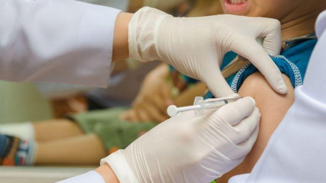 OMS: Las vacunas anticovid podrían administrarse en el futuro sólo a niños