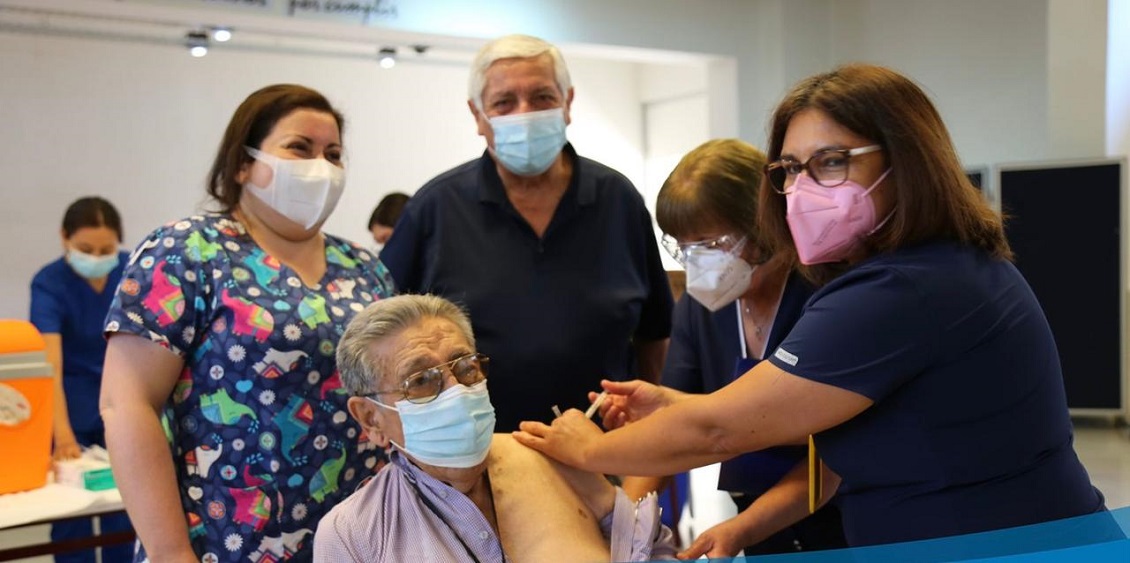 Cauquenes: Más de 400 vacunados en la ciudad con más adultos mayores del Maule