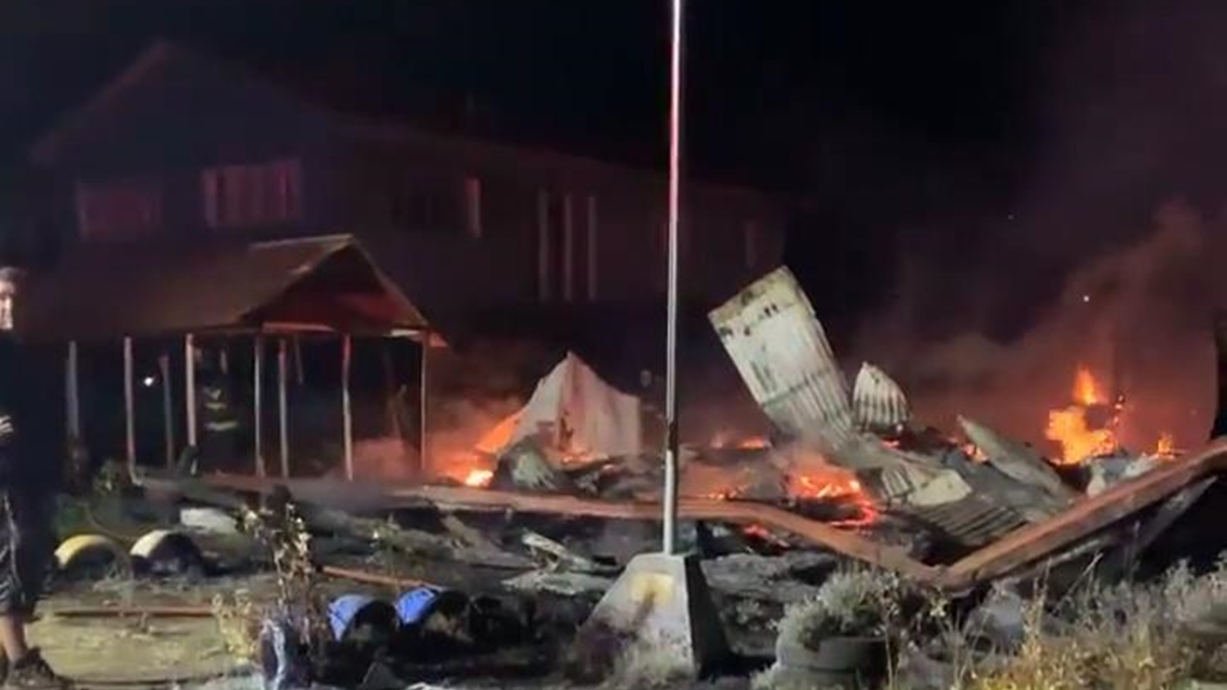 Cuatro camiones y una iglesia fueron quemados en La Araucanía
