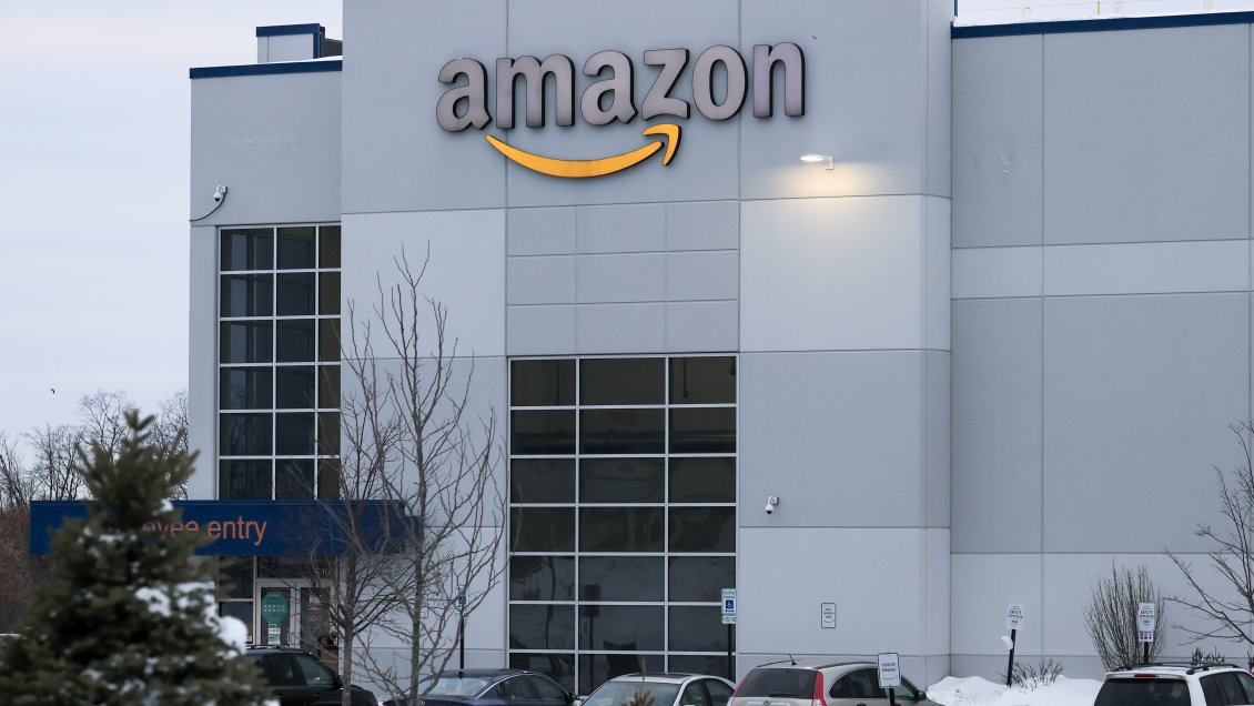EE.UU. dejó la vía libre a empleados de Amazon para que formen su primer sindicato