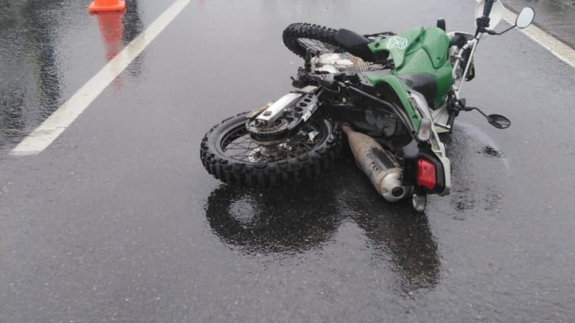 Dejan en prisión a borracho que chocó camioneta robada y dejó grave a motorista de Carabineros