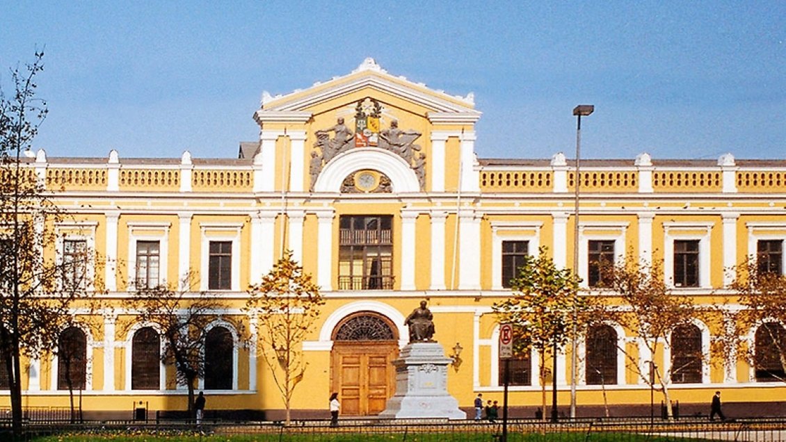 Universidad de Chile realizará semana virtual de postulación para orientar a mechones 2021