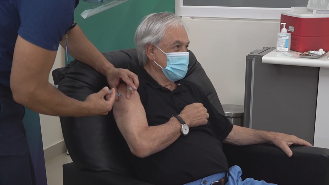 Presidente Piñera fue vacunado contra el Covid-19