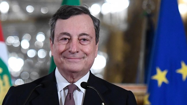 El economista Mario Draghi aceptó el cargo de primer ministro de Italia y presentó gabinete de unidad