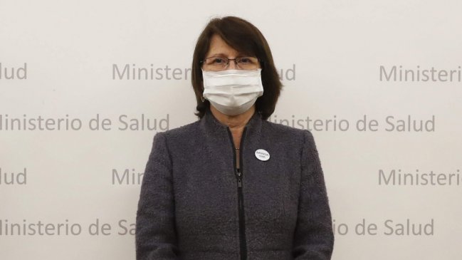 Ministra de Salud de Perú renunció tras polémica por vacunación de Vizcarra