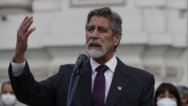 Chile ofreció 40 toneladas de oxígeno semanal a Perú para paliar déficit