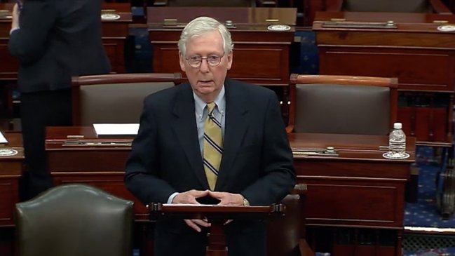 Ataque al Capitolio: McConnell desliza responsabilidad penal de Trump después de votar por no condenarlo