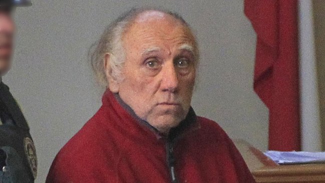 Cadena perpetua para hombre que mató a ex pareja en frontis del colegio de su hija