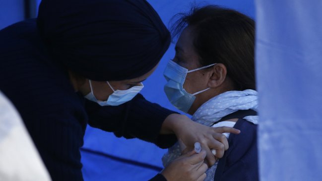 Chile superó las dos millones de personas vacunadas con la primera dosis