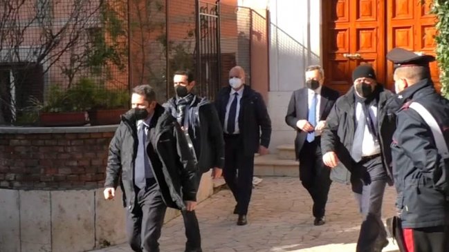 Virólogos solicitan confinamiento total en Italia ante avance de variante británica