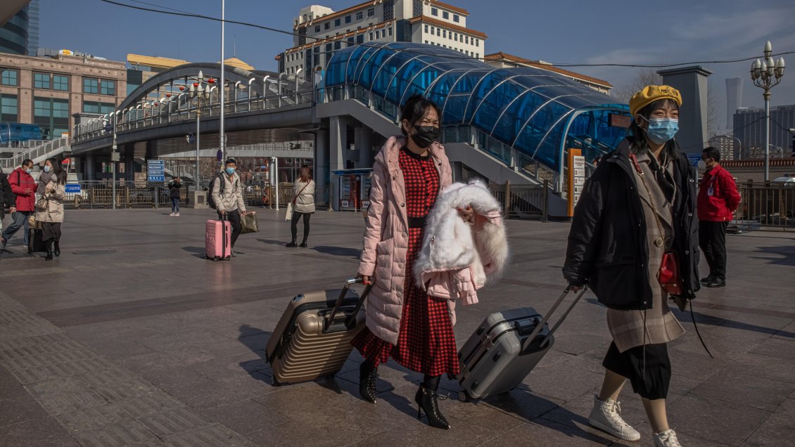 Los viajes locales durante festividades en China cayeron un 58% por los rebrotes