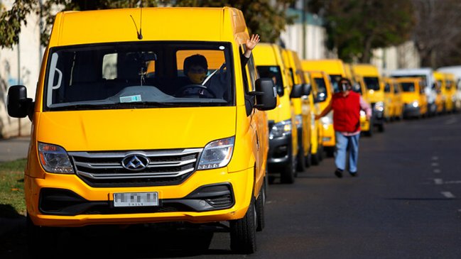 Mascarilla obligatoria y toma de temperatura: El protocolo para el transporte escolar