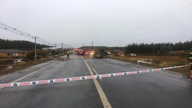 Cuatro fallecidos deja choque de dos vehículos en el Biobío