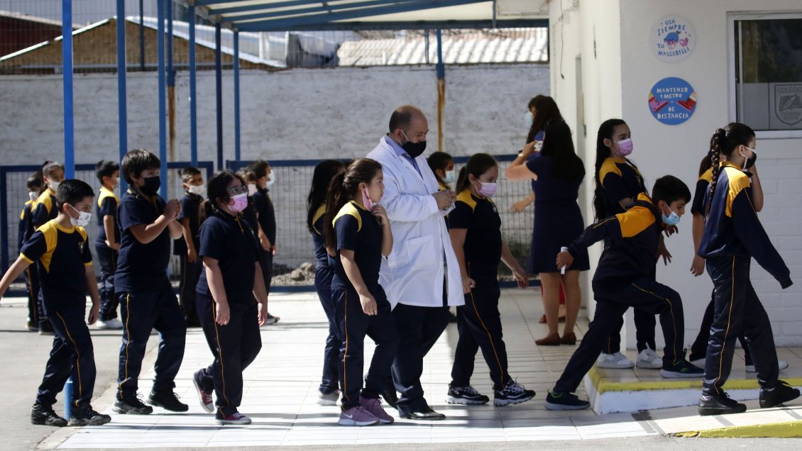 Colegio de Profesores: No más allá del 5 % de los estudiantes llegaron a sus escuelas